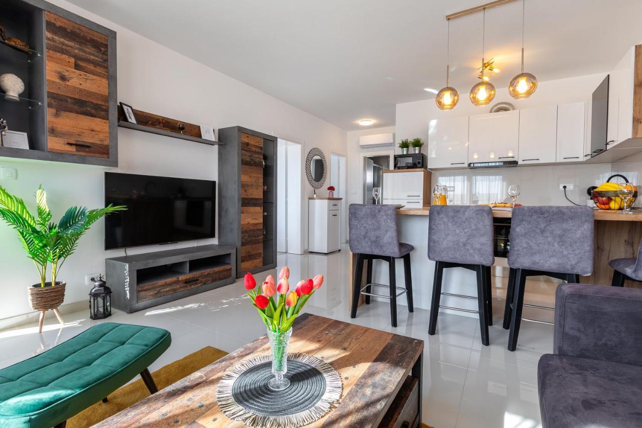 Sunny Island Apartment Trogir Exteriör bild