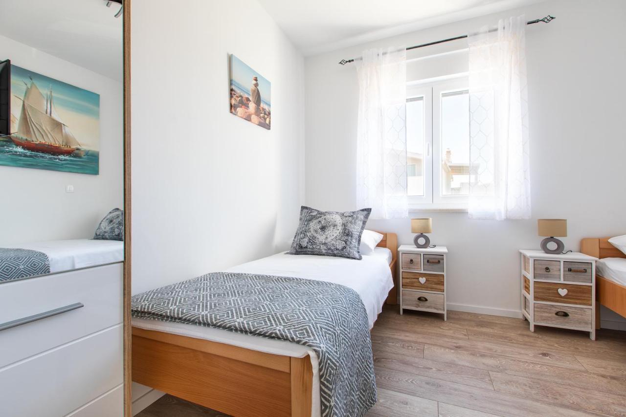 Sunny Island Apartment Trogir Exteriör bild