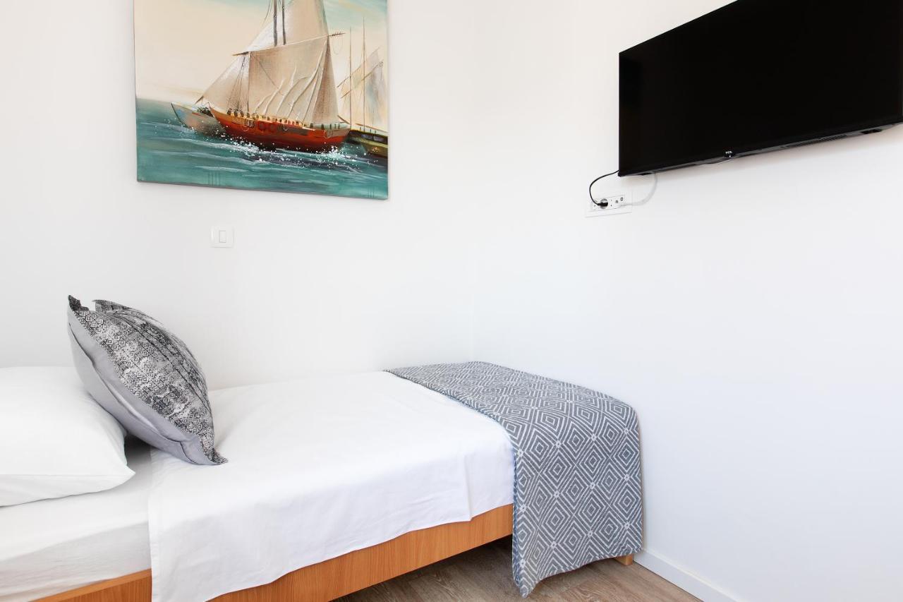 Sunny Island Apartment Trogir Exteriör bild
